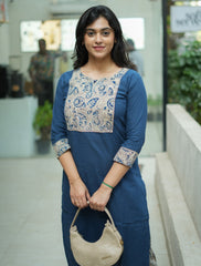 Akshara Bluewood Bloom