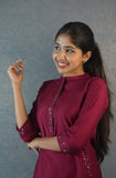 Azhagi Noir embroidery