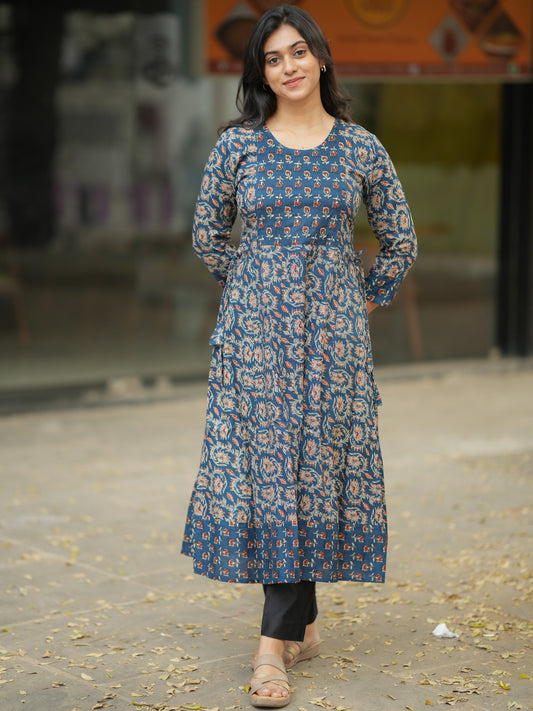 Ishani Umbrella Kurti