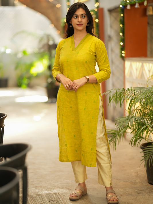 Elara Premium Cotton Kurti💛