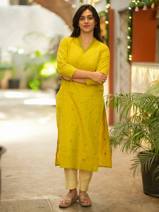 Elara Premium Cotton Kurti💛