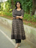 Anvika Noir Bloom kurti