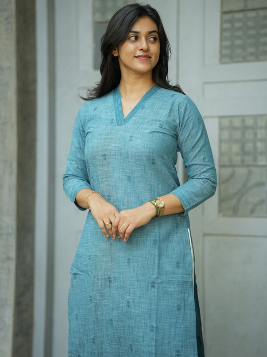 Vireya Serene Kurti