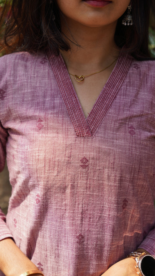 Yazhini pink kurti