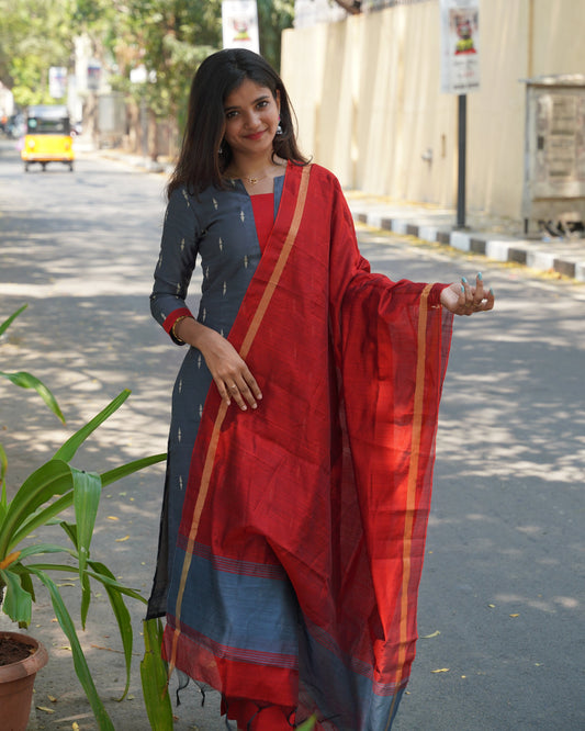 Zarvitha Royale Suit
