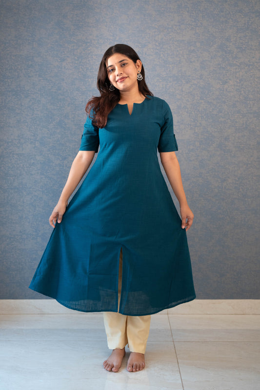 Neela Angin Kurta