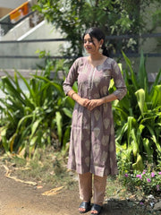 Madhina Floral Shades