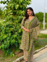 Ezhilnagai 3 piece set