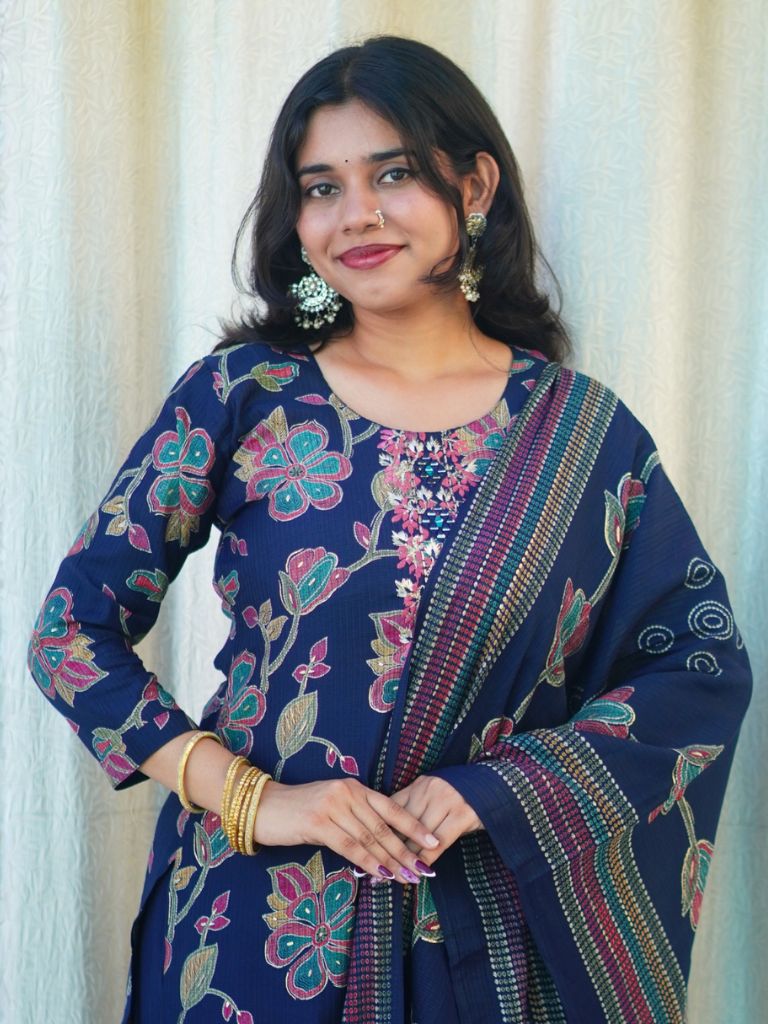 Ezhilnagai 3 piece set