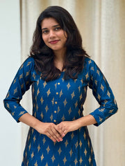 Apoorva umbrella kurti